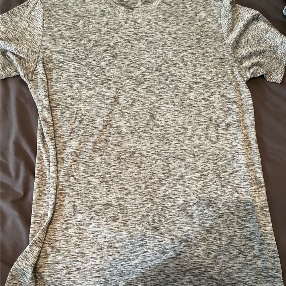 Amazon Essentials Workout T-Shirts